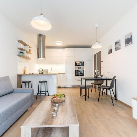 Mozart Central Apartments With Garage Praga Exterior foto