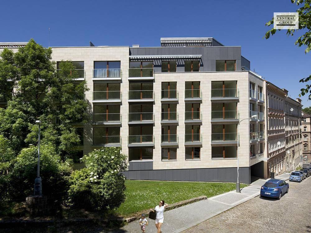 Mozart Central Apartments With Garage Praga Exterior foto